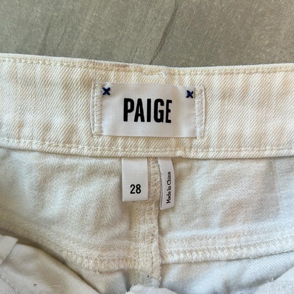 Paige shorts - Picture 3 of 3